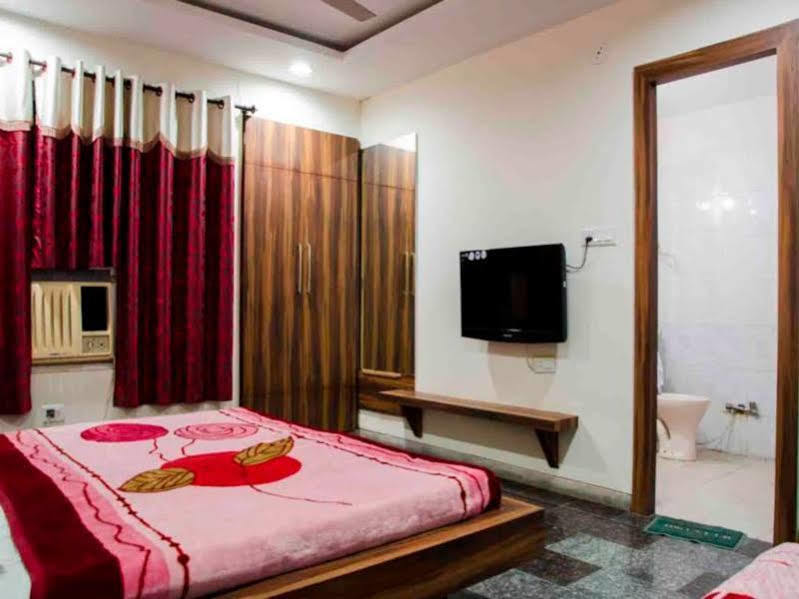Hotel Kanha Indore Exteriör bild
